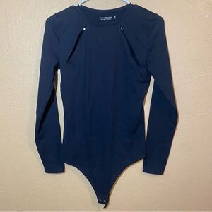 Abercrombie & Fitch Soft A&F Collection Long Sleeve Bodysuit in Size Medium